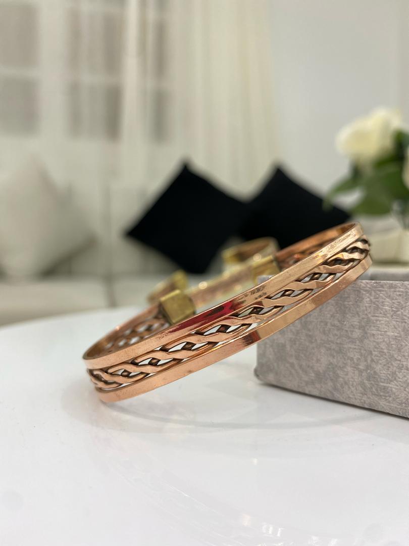 .براسلي نحاس احمر اصلي .